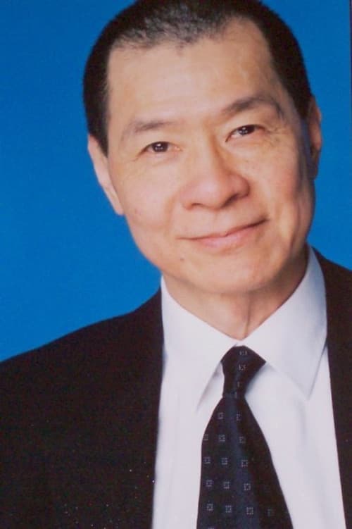 Simon Sinn headshot