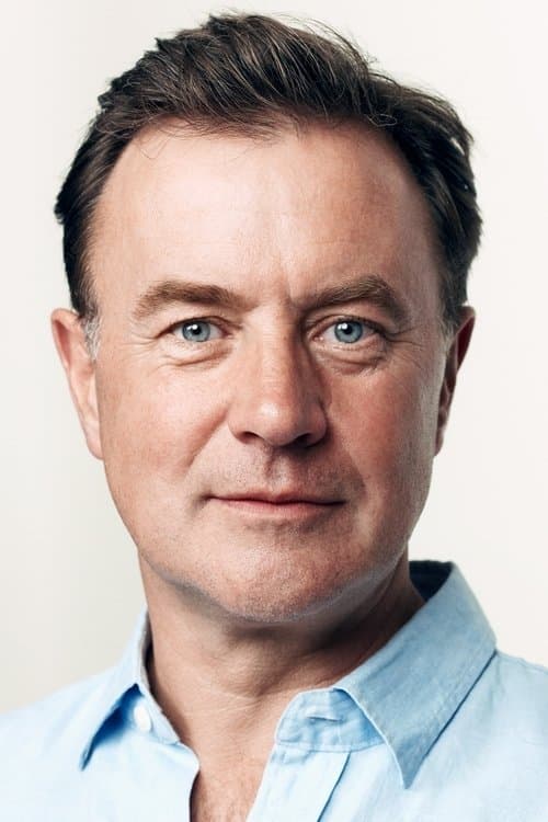 Christopher Villiers headshot