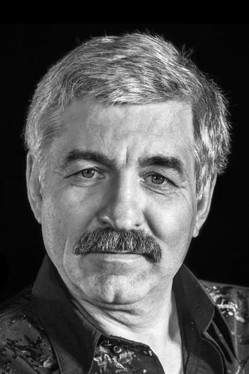 Constantin Adam headshot