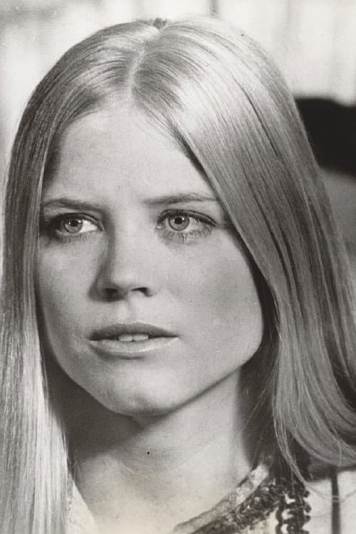 Heather MacRae headshot