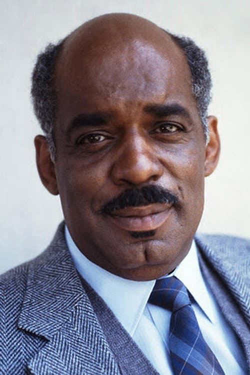Mel Stewart headshot
