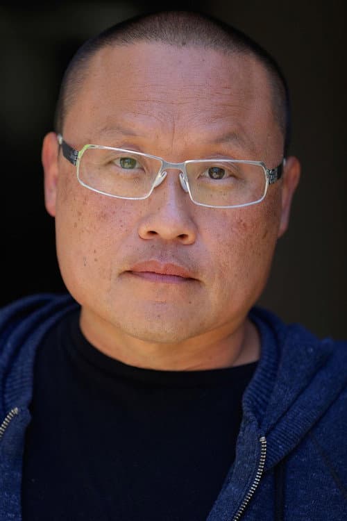 Ron Song headshot