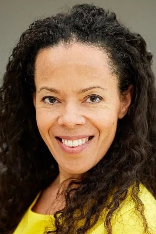 Joanne Henry headshot