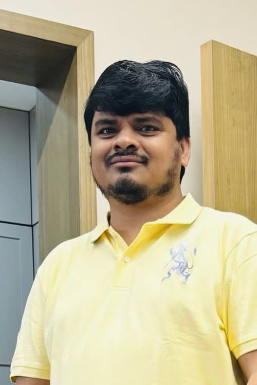 S. Venkatarathnam headshot