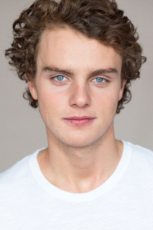 Cameron Scott Roberts headshot