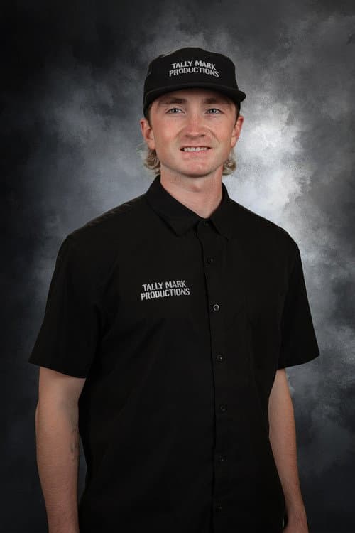 Riley McMahon headshot