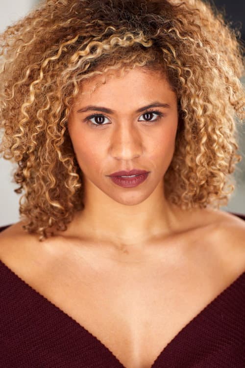 Vanessa Cozart headshot