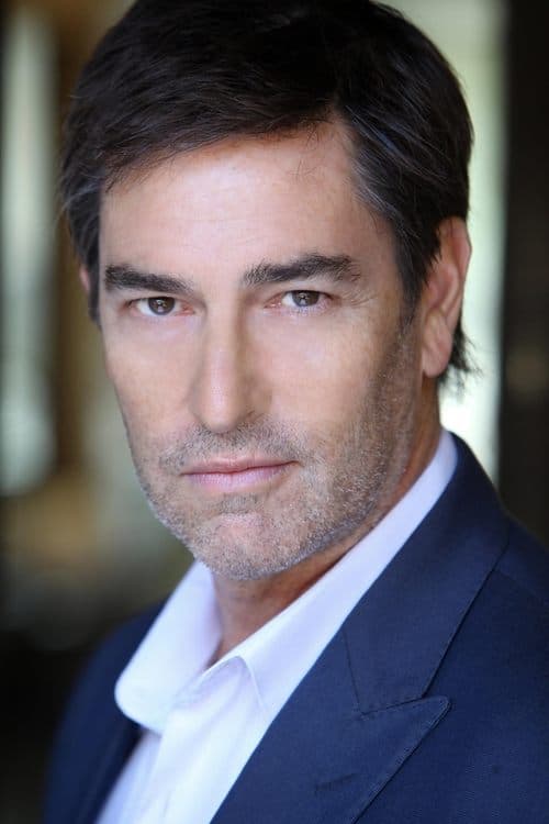 Roy Abramsohn headshot