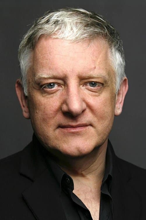 Simon Russell Beale headshot