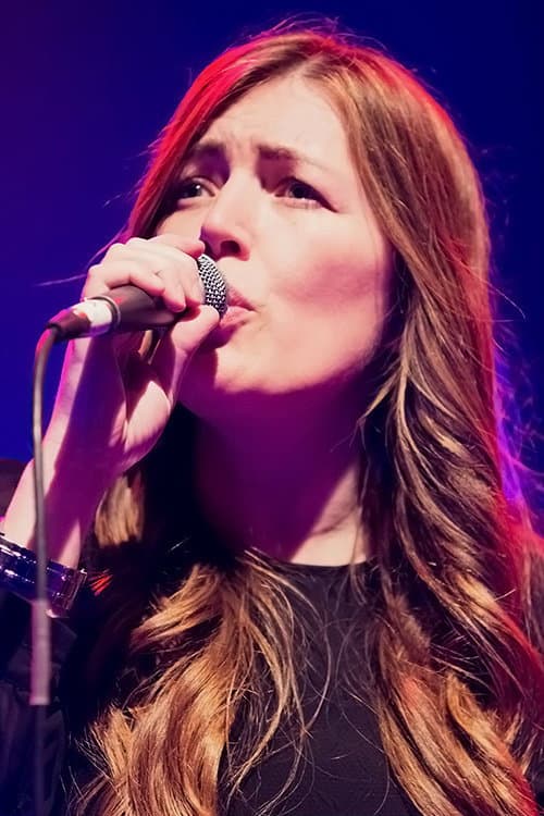 Jacqui Abbott headshot