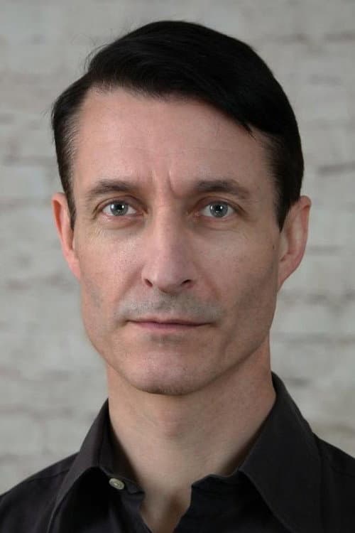 Stephen Chance headshot