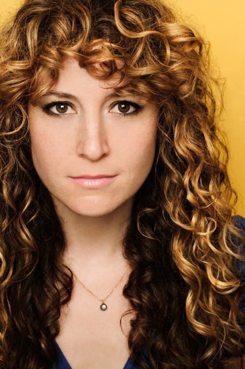 Hannah Bos headshot