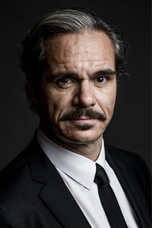 Tony Dalton headshot
