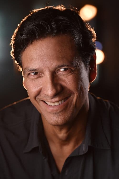 Jay Montalvo headshot