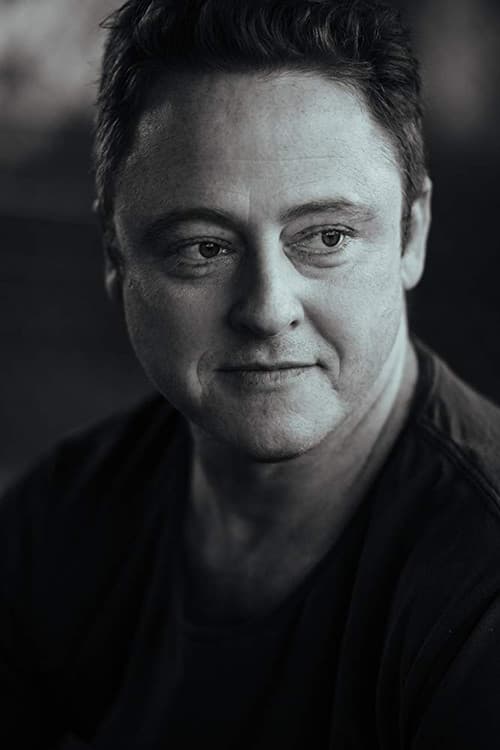 Simon Maiden headshot
