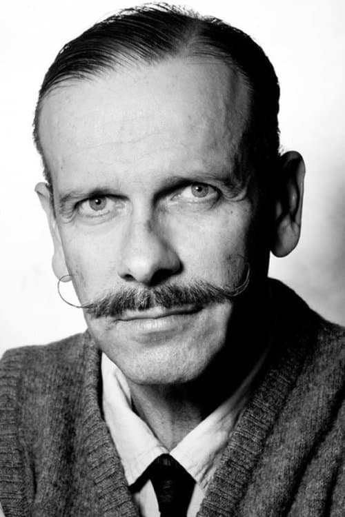 Eric MacLennan headshot