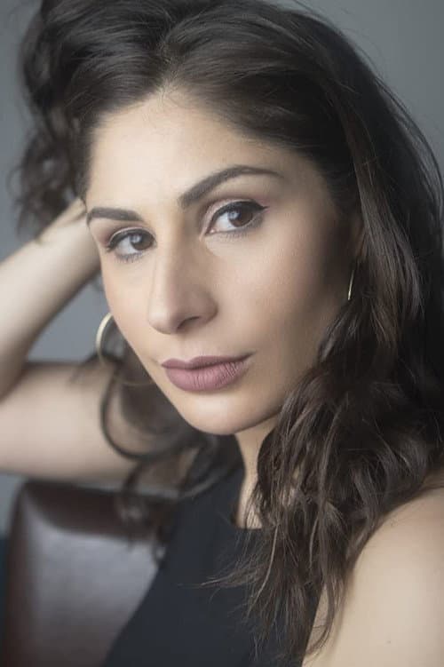 Georgia X. Lifsher headshot