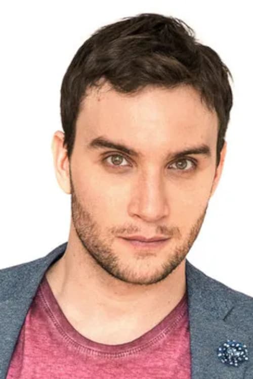 Ari Millen headshot