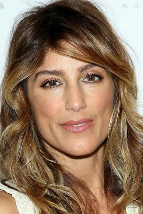 Jennifer Esposito headshot