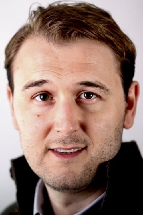 Peter Schueller headshot