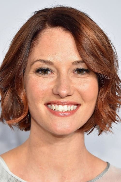 Chyler Leigh headshot