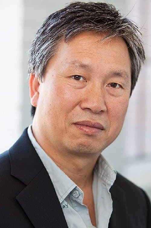 Ho Chow headshot