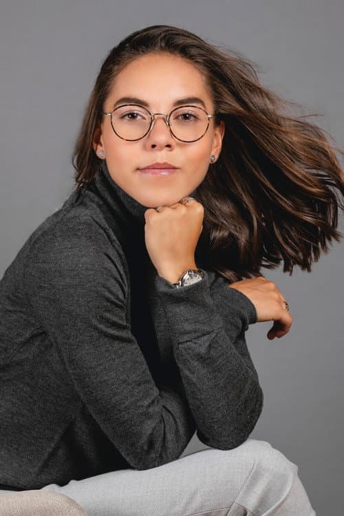 Ceci Flores headshot