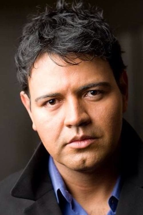 Juan Carlos Velis headshot
