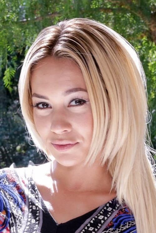 Mila Blaze headshot