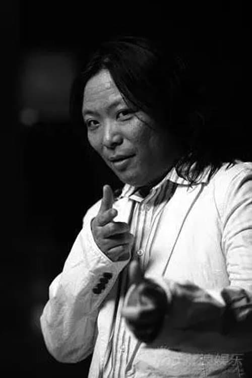 Liu Yi headshot