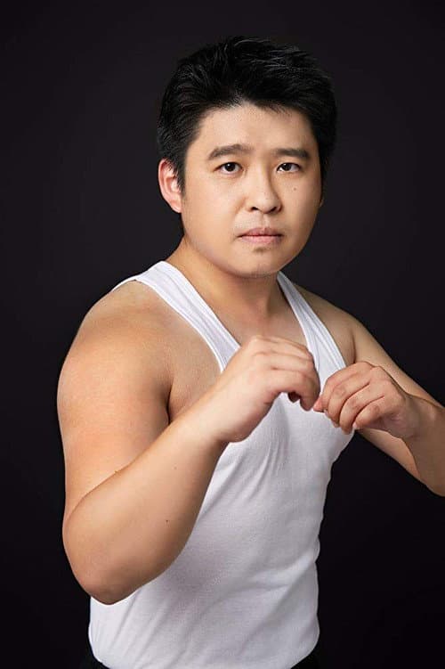Bingchen Ye headshot