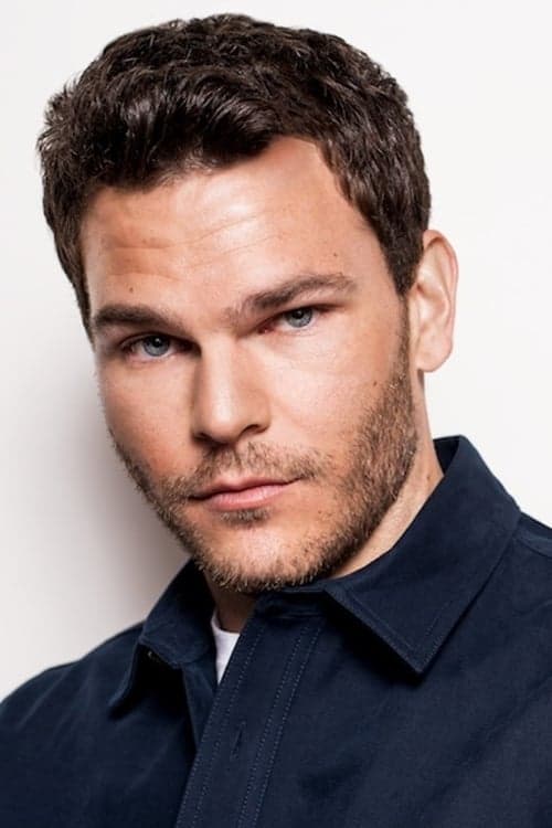 Josh Helman headshot