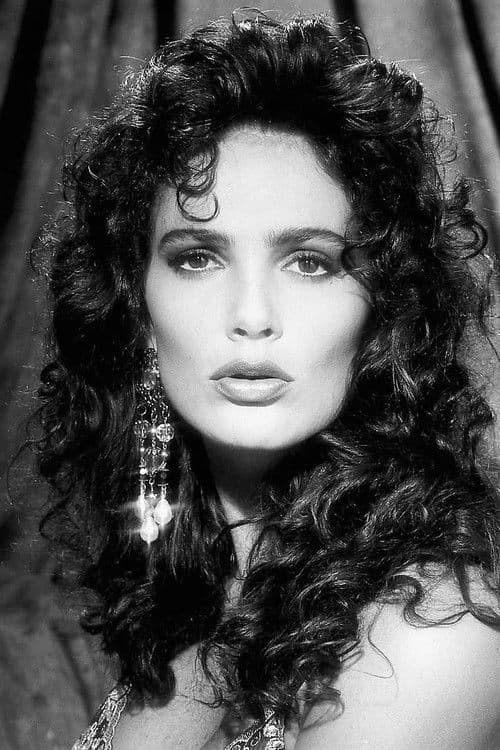 Julie Strain headshot