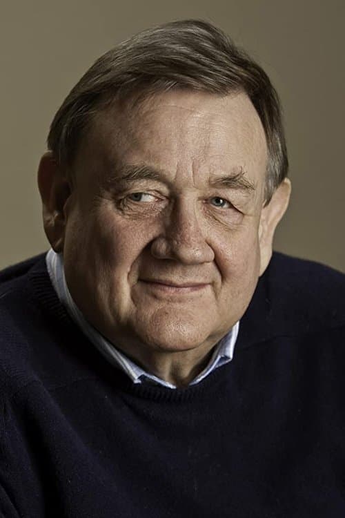 Paul Brooke headshot