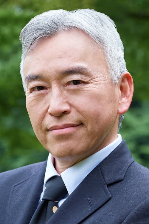 Toru Furusawa headshot