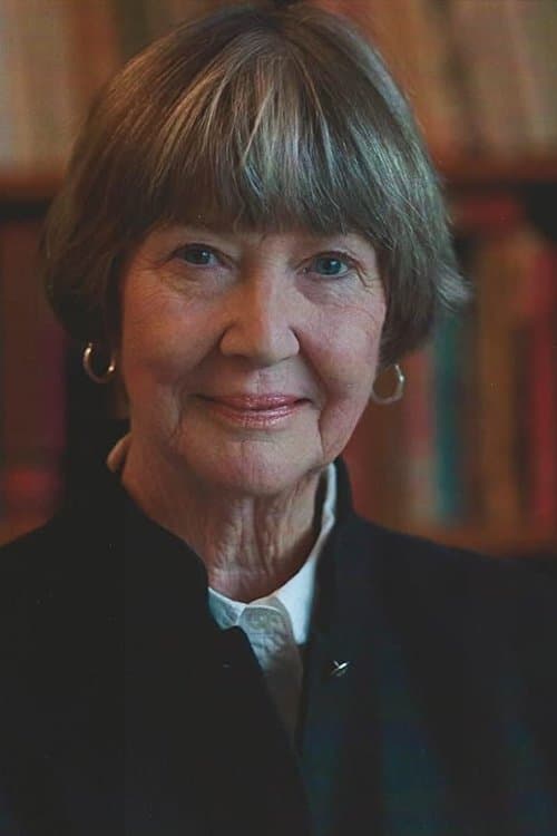 Charlotte Stewart headshot