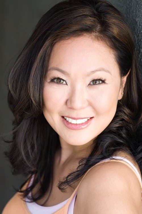 Angela Oh headshot