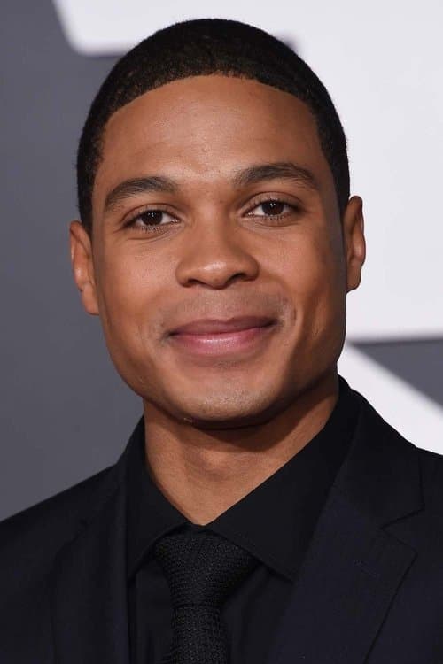 Ray Fisher headshot