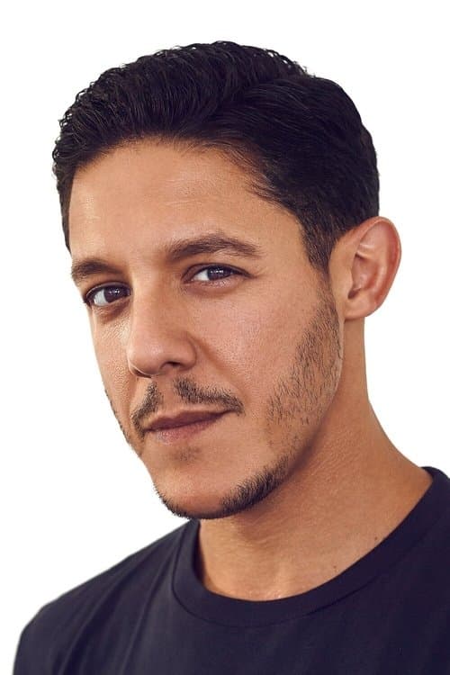 Theo Rossi headshot
