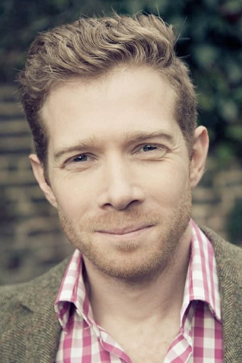 Zeb Soanes headshot