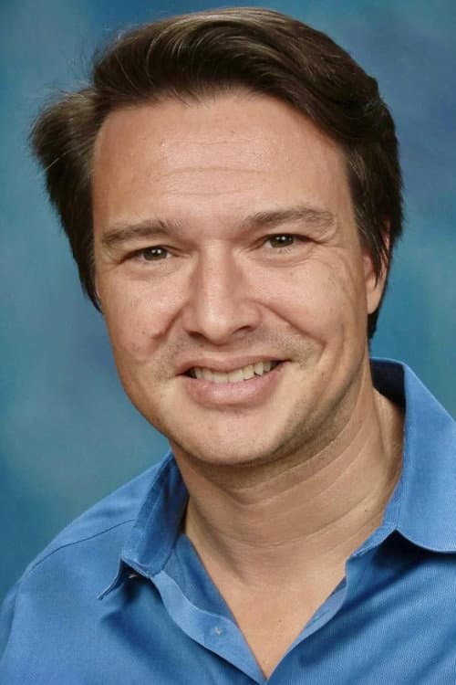 Justin Whalin headshot