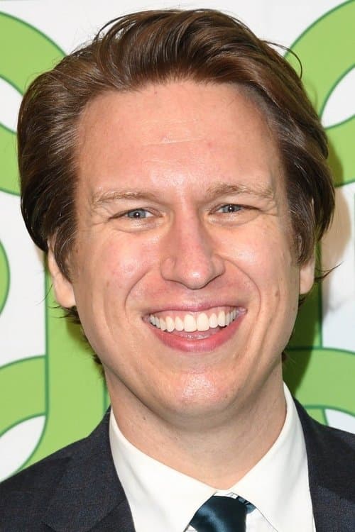 Pete Holmes headshot