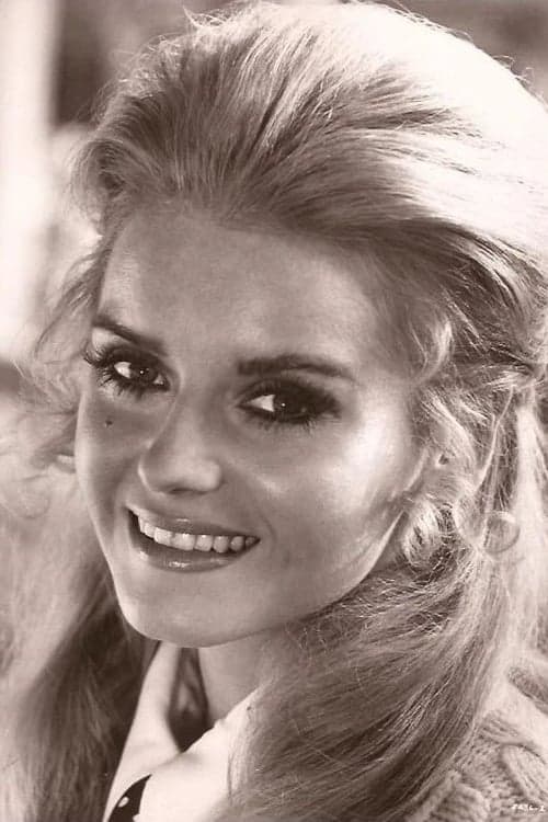 Sharon Farrell headshot