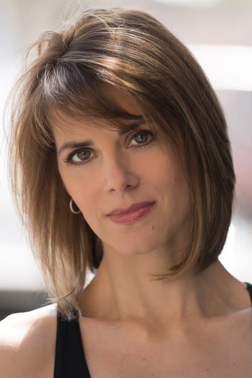 Kate Avallone headshot