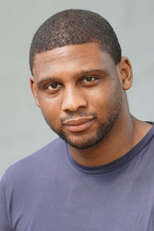 Isaiah Seward headshot