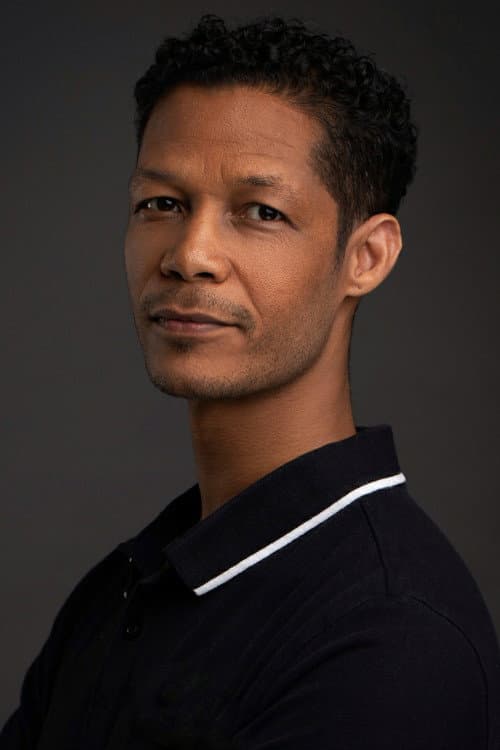 Wayne Van Rooyen headshot
