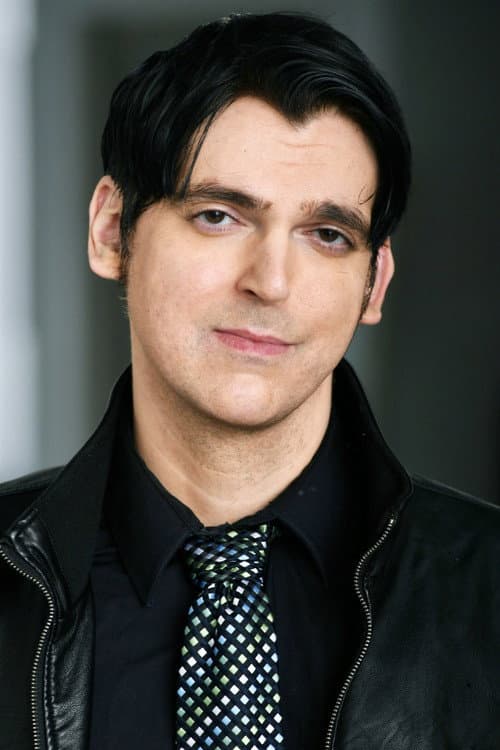 Evan King headshot