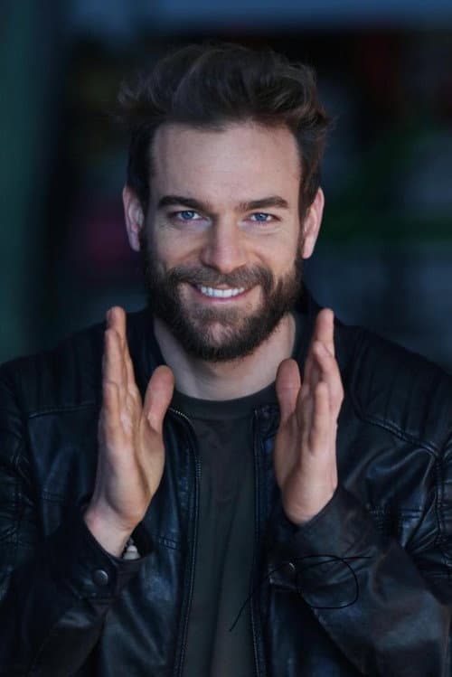 Lorenzo Buran headshot