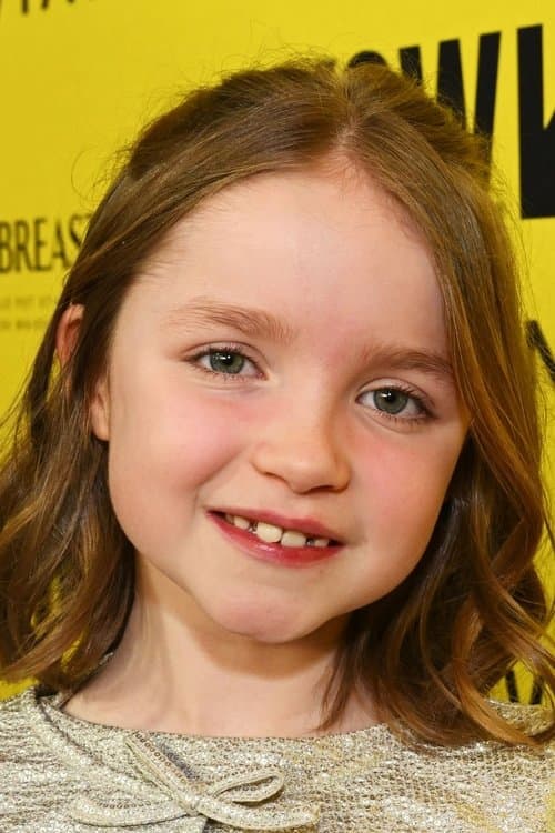 Scarlett Holmes headshot