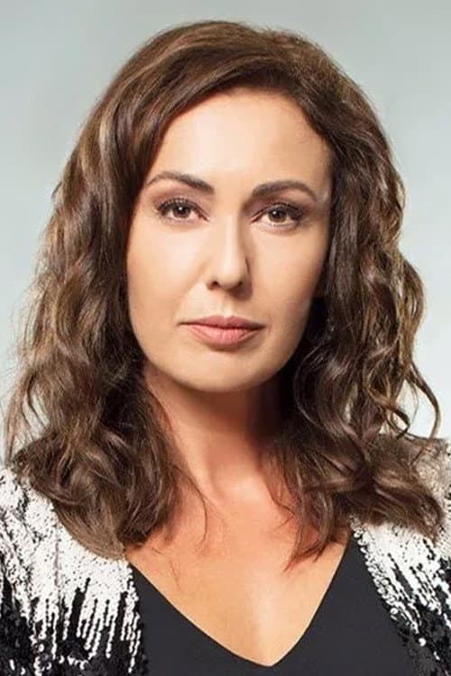 Gökçe Yanardağ headshot